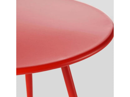 Table basse en métal rouge