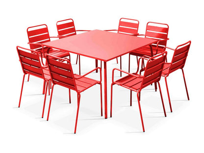 Table en métal rouge